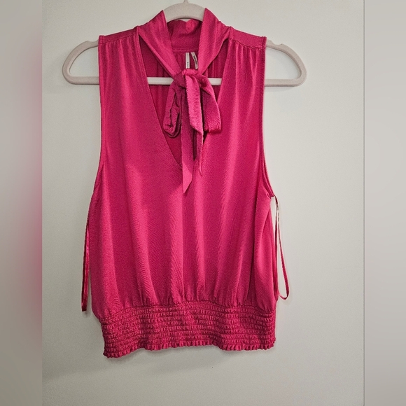 Anthropologie Ruffle Bow Tie Neck Rasberry Pink Sleeveless Blouse Size M - Picture 3 of 9